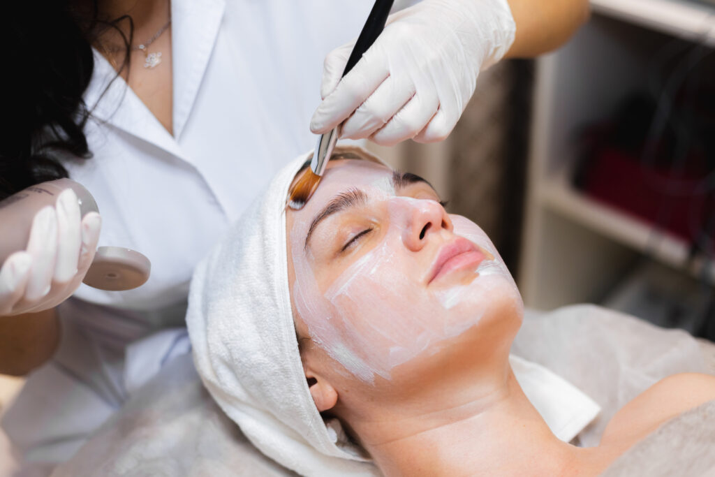 Beauty Queen Beauty Parlour Chemical Peeling Treatment